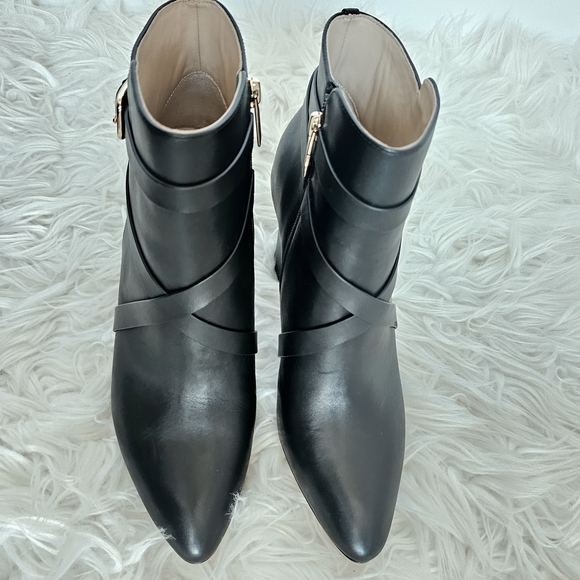 NEW L\'AGENCE Francine Elegant Pointed Toe Black Ankle Boots 9.5